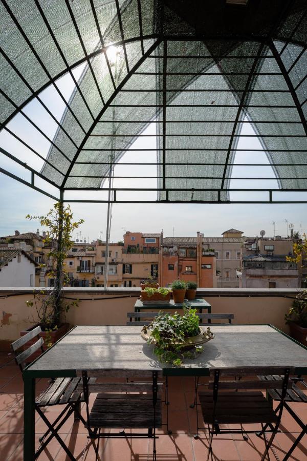 Amazing Penthouse With Terrace And Rooftop In Trastevere Apartment Rom