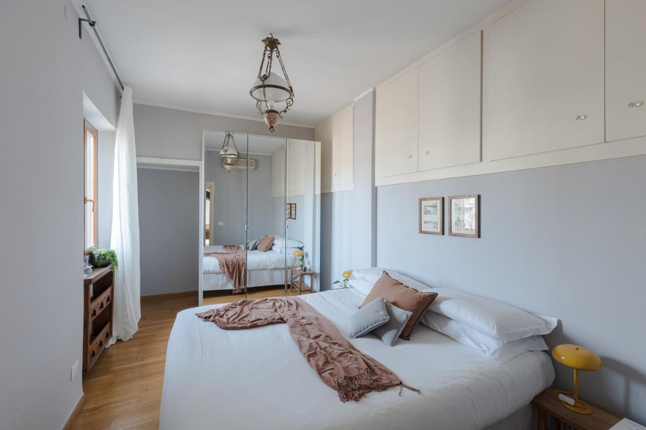 Apartment Amazing Penthouse With Terrace And Rooftop In Trastevere Rom