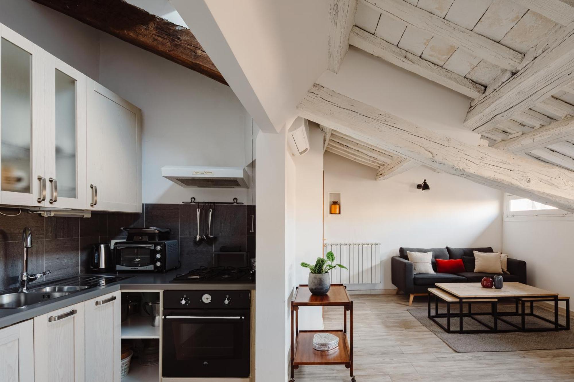 Amazing Penthouse With Terrace And Rooftop In Trastevere Apartment Rom