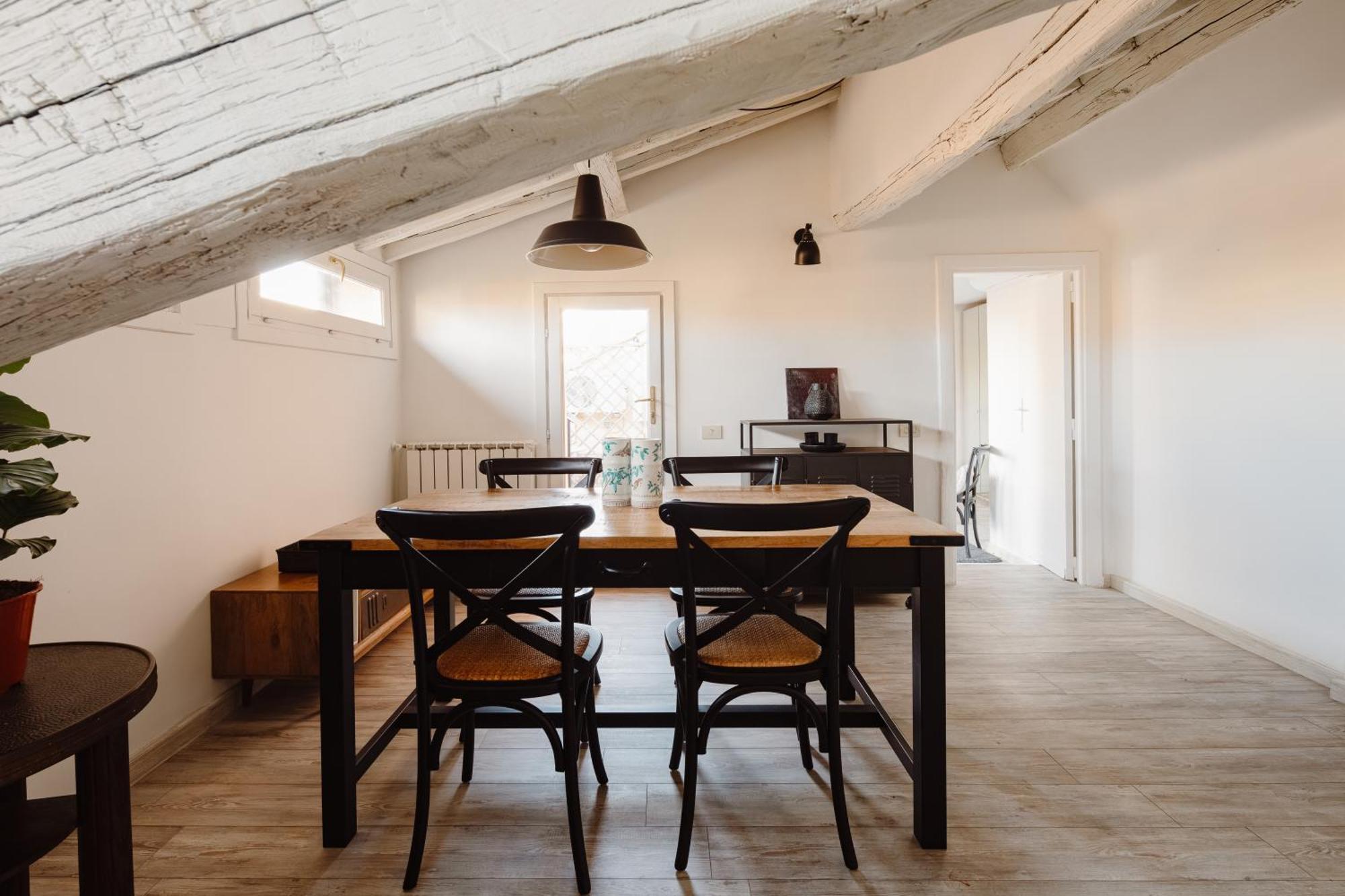 Apartment Amazing Penthouse With Terrace And Rooftop In Trastevere Rom